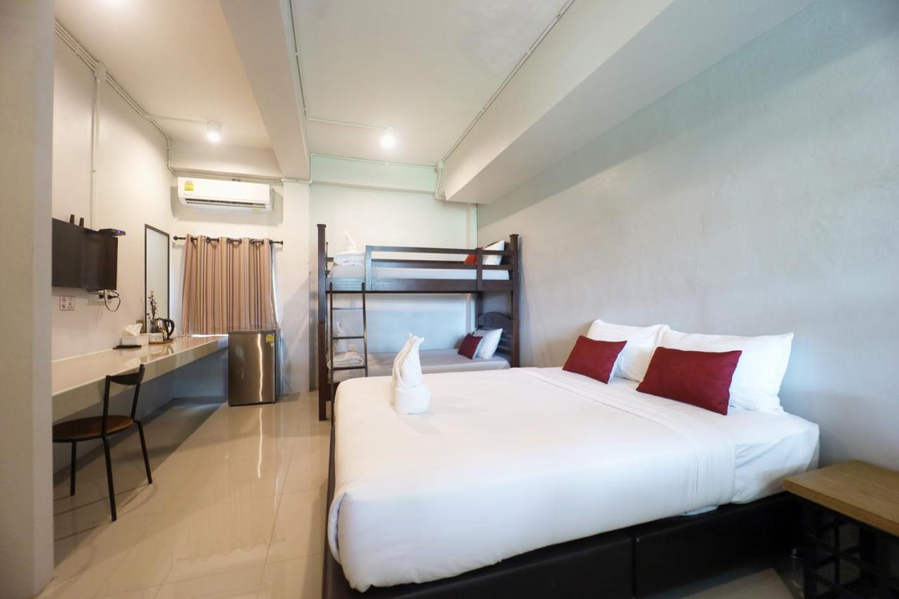 Pugdee Hotel Lang Suan Стая снимка